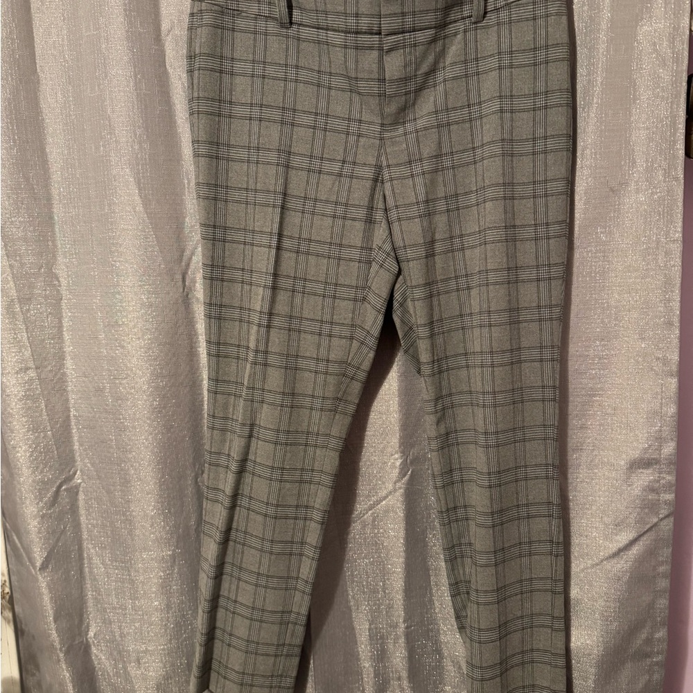 Calvin Klein Women’s Gray Plaid Pants